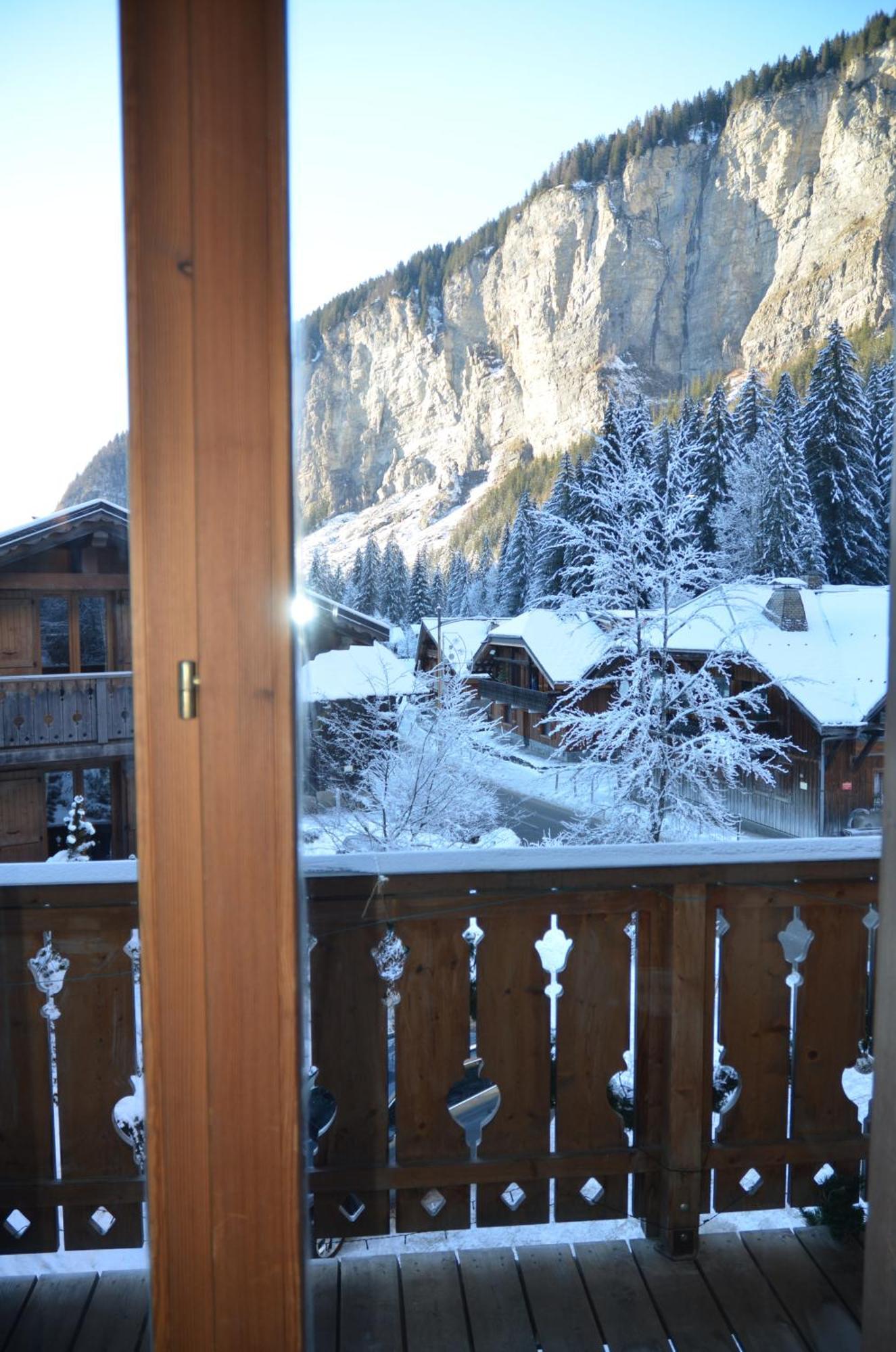 Hotel Et Chalet Au Coin Du Feu Chilly Powder Morzine Exterior foto
